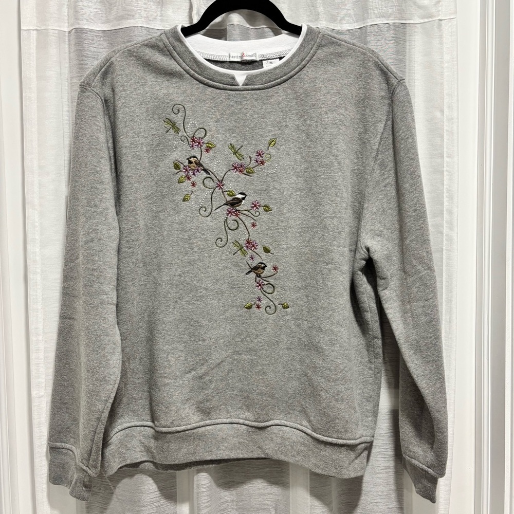 Hasting & Smith Crew Sweatshirt Embroidered Bird Chickadee Dragonfly Floral XL